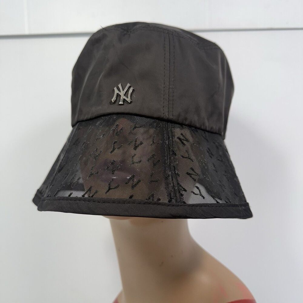 MLB KOREA NY Yankees Monogram Glam Velvet Black Bucket Hat Silvertone Emblem